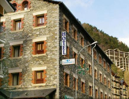 Hotel Arinsal Exteriör bild